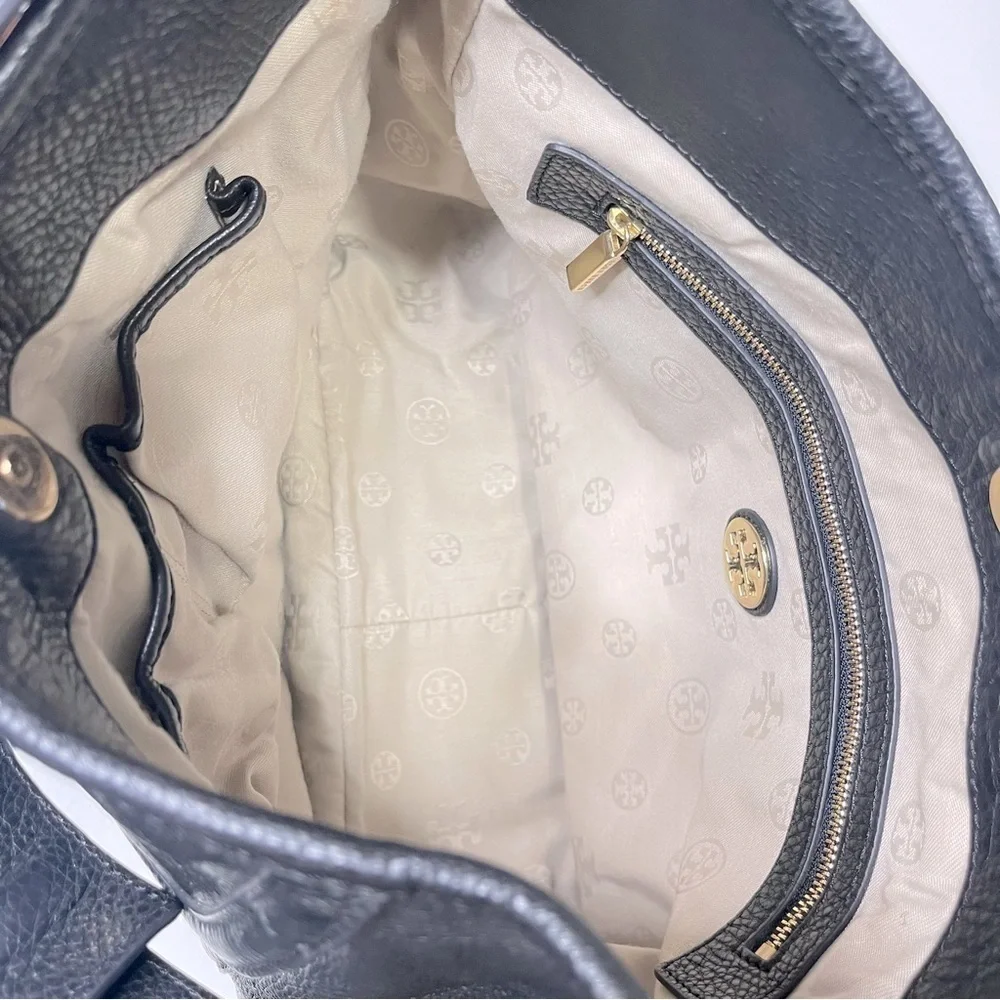 Tory Burch Black Pebble Leather Amanda Flat‎ Hobo Bag